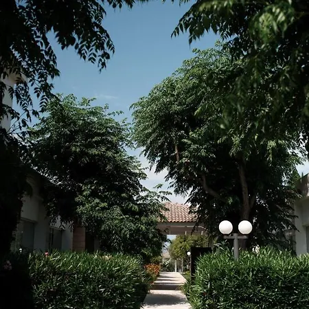 Aparthotel Prinsotel La Dorada & 4*
