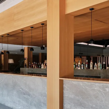 公寓式酒店 普恩斯特尔拉道拉达 - 4*素普酒店