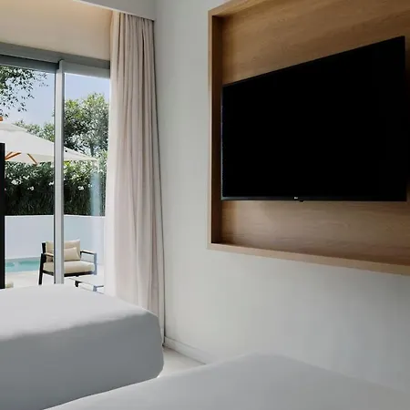 Apart-hotel Prinsotel La Dorada & 4*
